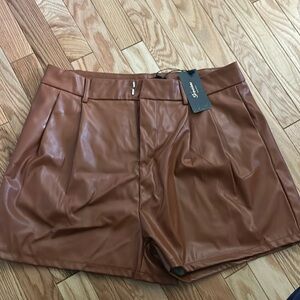 Shinestar Women's Brown Leather Shorts